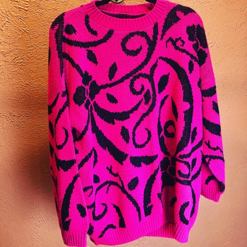 GORGEOUS VINTAGE HOTT PINK SWEATER